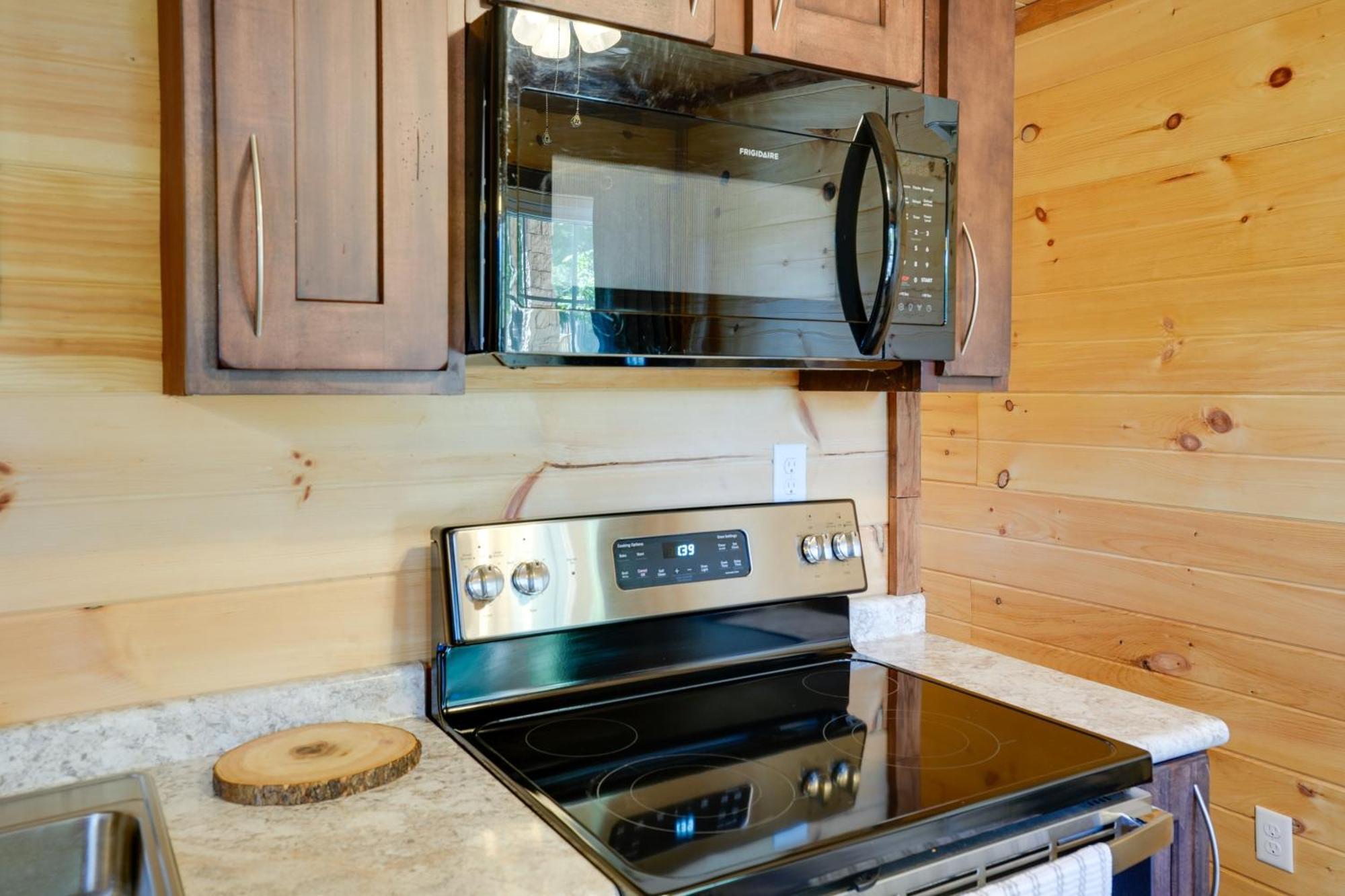 Lakeside Trenton Cabin On 7-Acre Property! エクステリア 写真